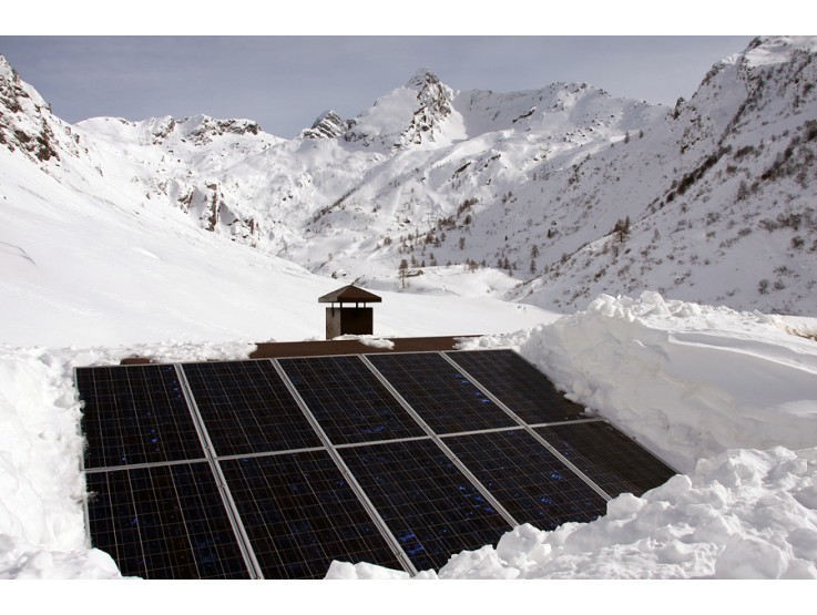 Как работают солнечные батареи зимой?